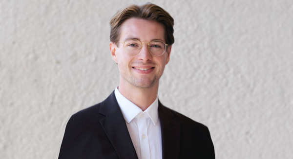 Dr. Tobias Kliesener