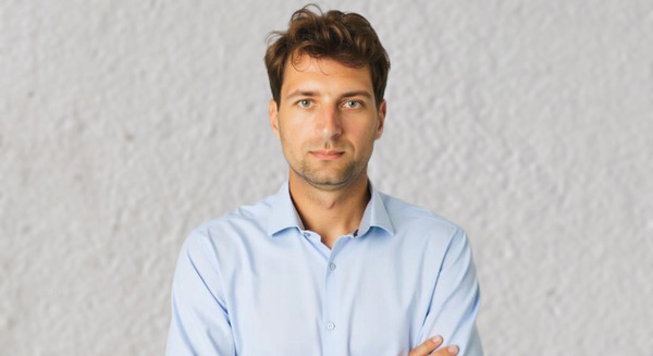 Dr. Simon Weising